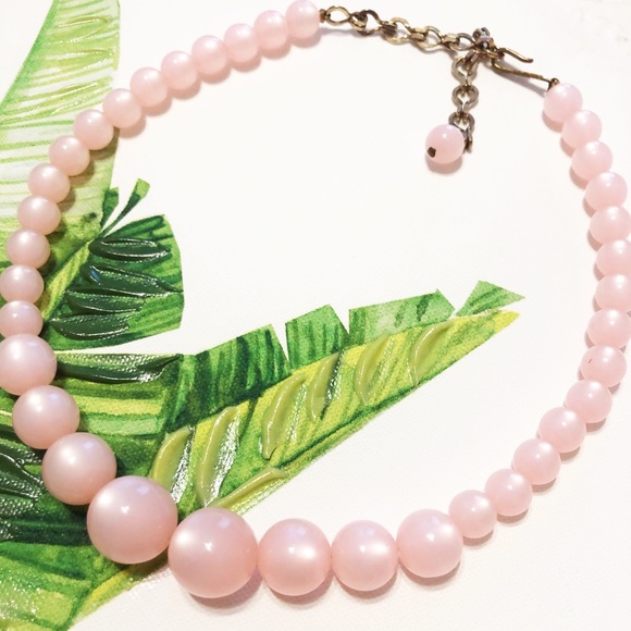 Jewelry - Vintage Pink Bubblegum Choker Necklace